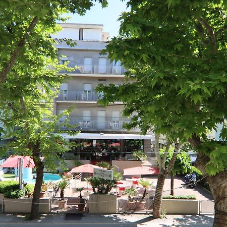 Hotel Derby Rimini Esterno foto