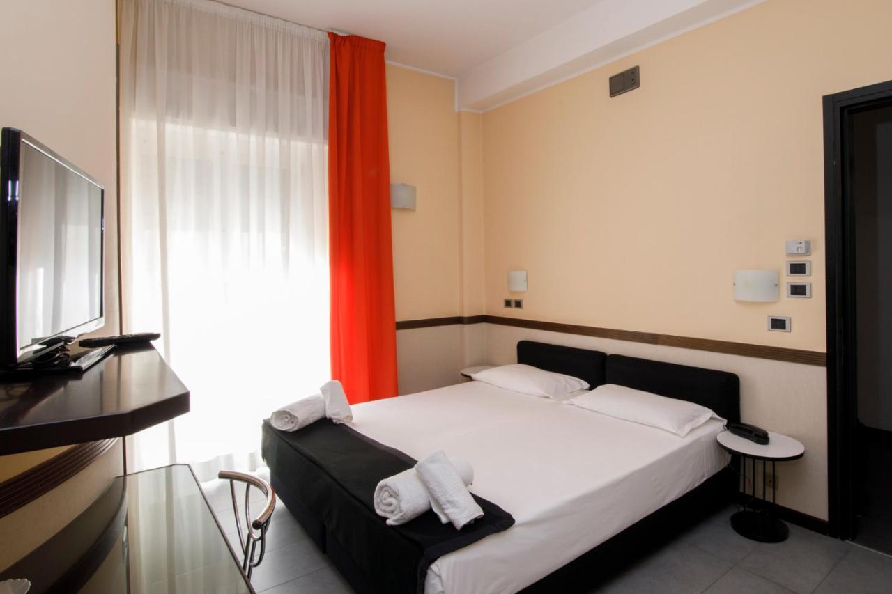 Hotel Derby Rimini Esterno foto