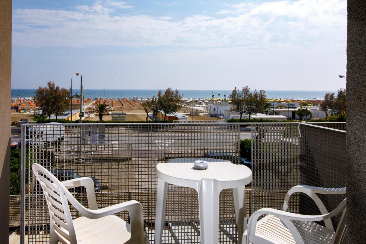 Hotel Derby Rimini Esterno foto